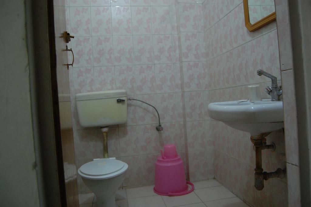 Puja Guest House Varanasi Bilik gambar