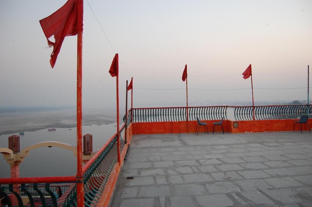 Puja Guest House Varanasi Luaran gambar