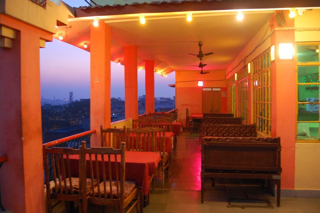 Puja Guest House Varanasi Luaran gambar