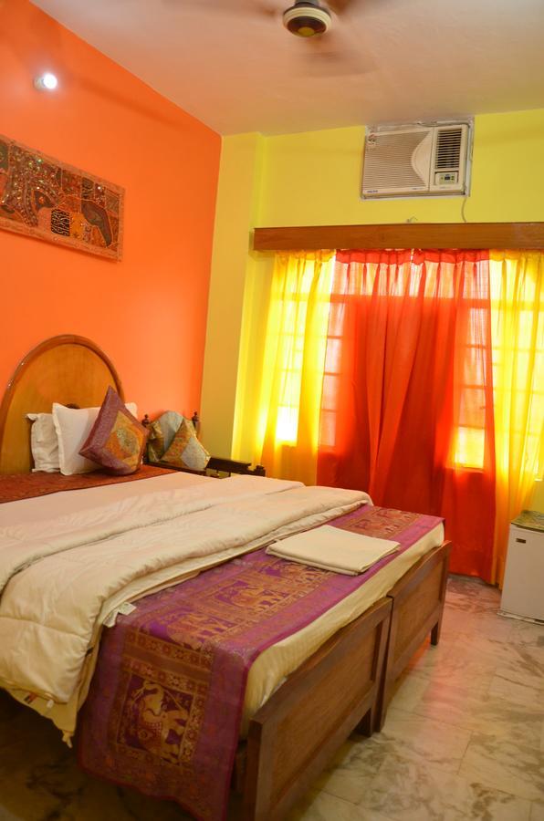 Puja Guest House Varanasi Luaran gambar